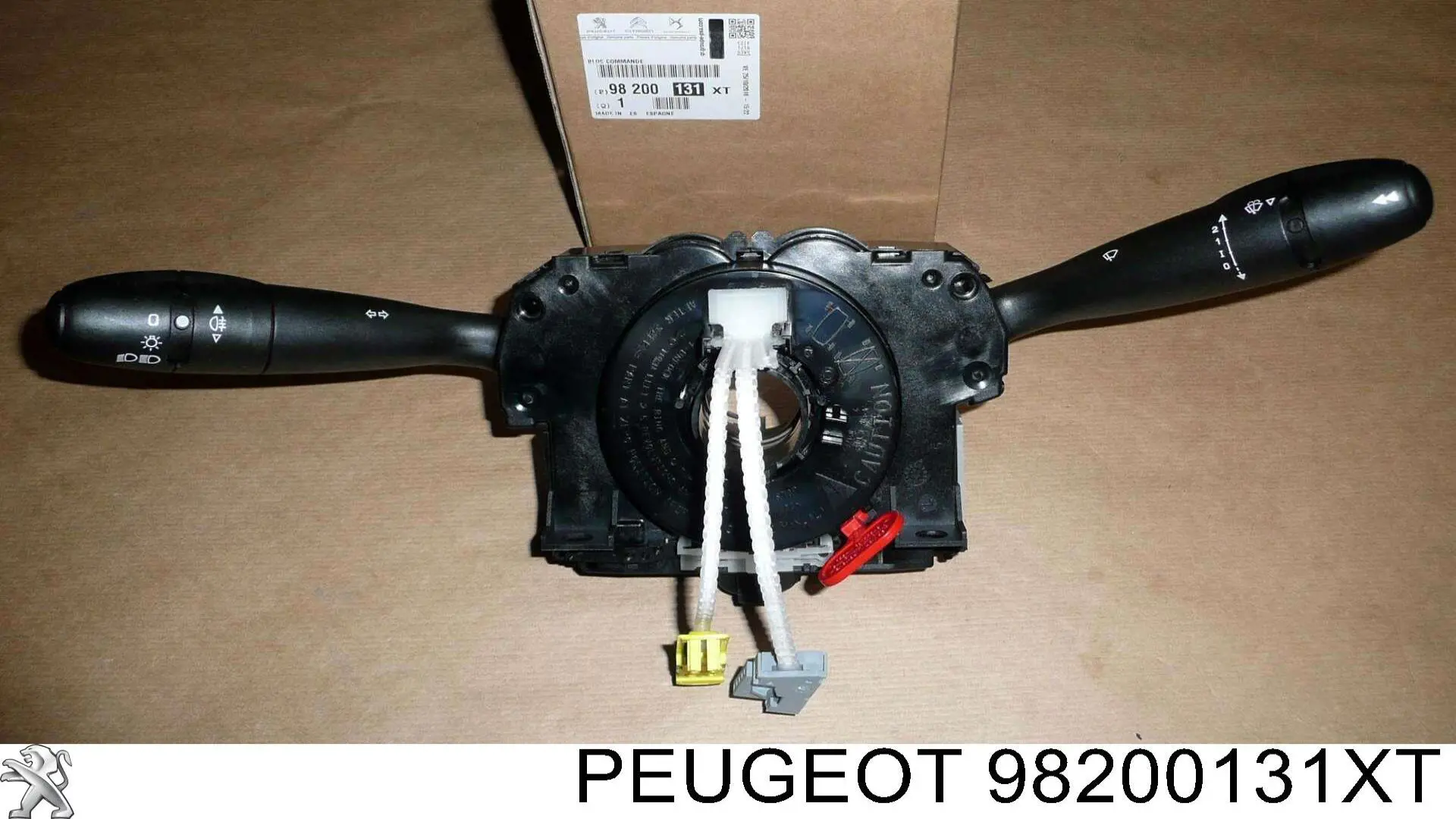 98200131XT Peugeot/Citroen Comutador esquerdo instalado na coluna da direção