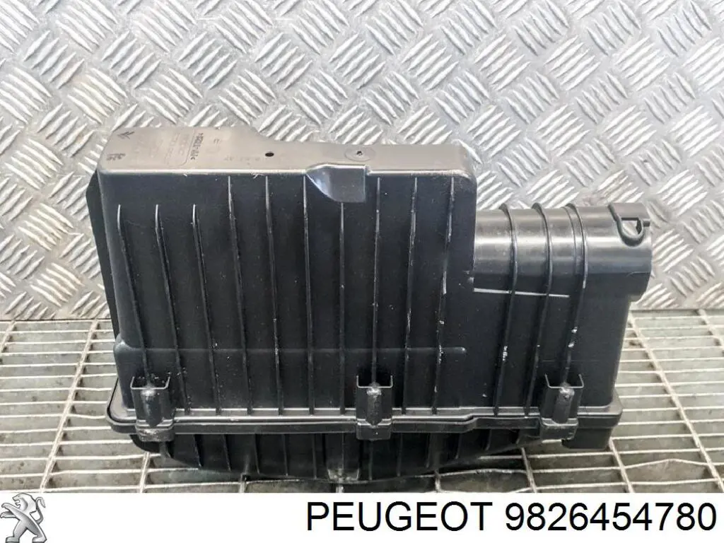 Caixa de filtro de ar Peugeot/Citroen 9826454780 preço, a partir de 80,02 USD