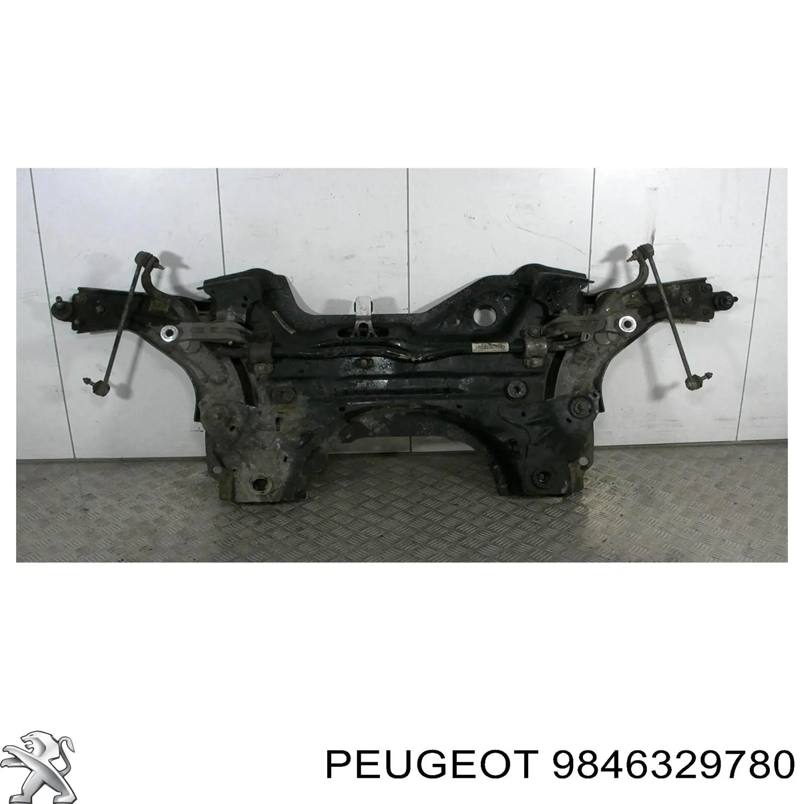 Braço oscilante inferior esquerdo de suspensão dianteira 9846329780 Peugeot/Citroen