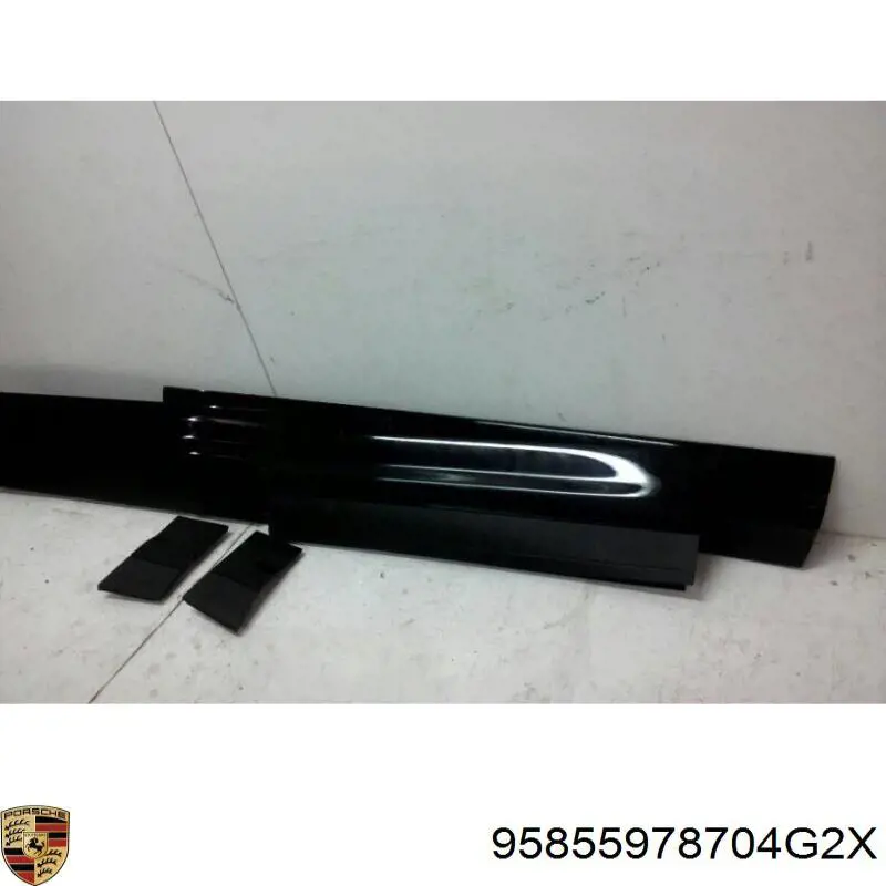 Moldura da porta dianteira esquerda inferior VAG 95855978704G2X preço, a partir de 645,03 USD