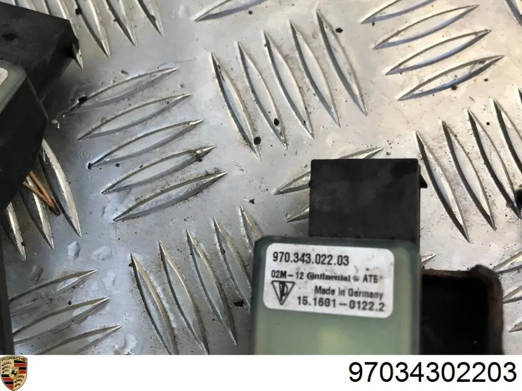 Sensor dianteiro direito do nível de posição de carroçaria Porsche 97034302203 preço, a partir de 55,19 USD