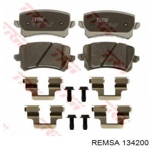 Sapatas do freio traseiras de disco Remsa 134200 preço, a partir de 38,88 USD