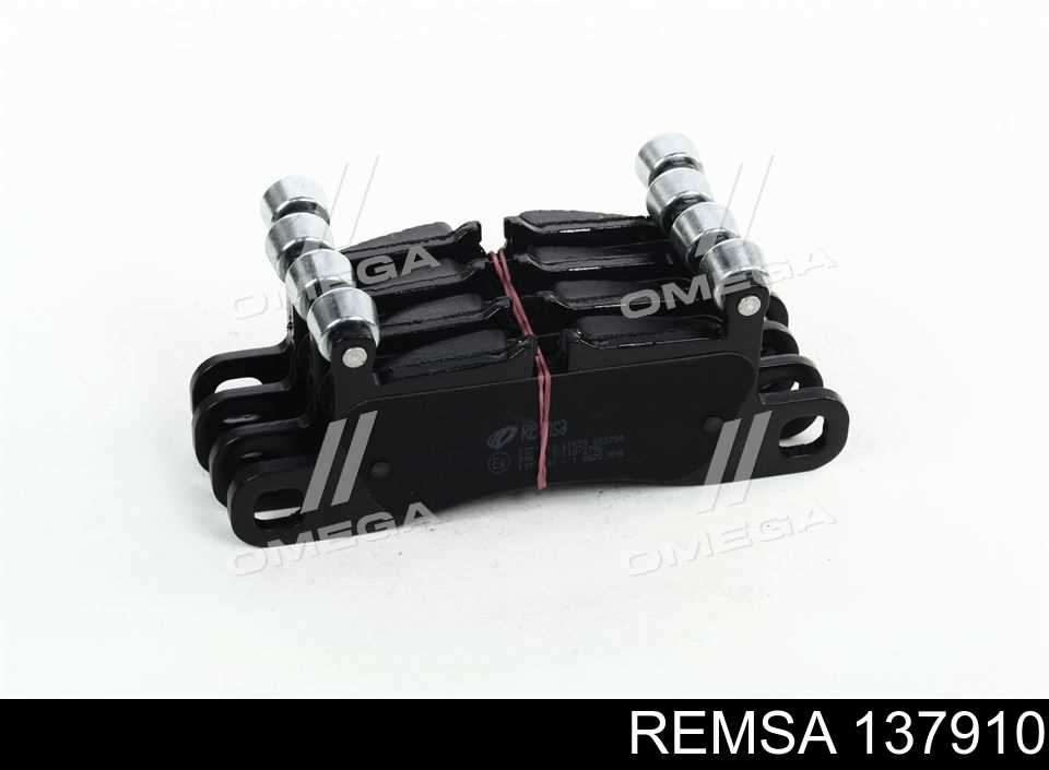 Sapatas do freio traseiras de disco Remsa 137910 preço, a partir de 56,92 USD