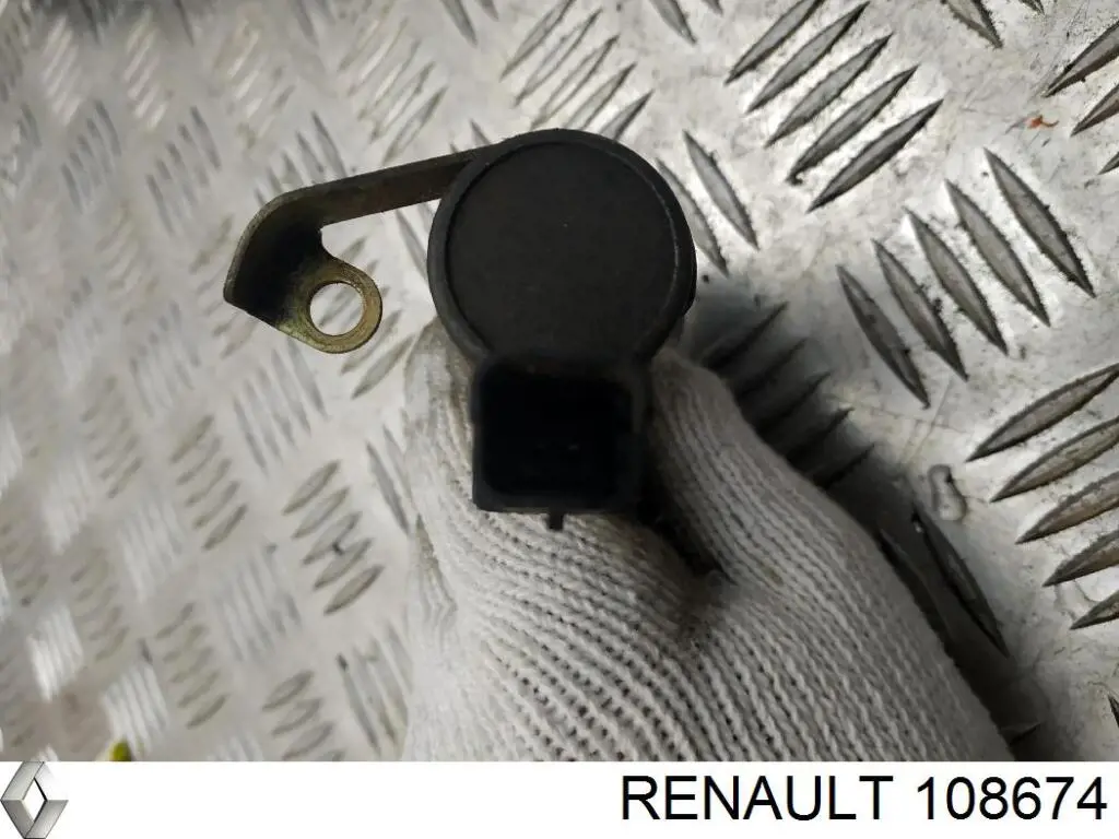  108674 Renault (RVI)