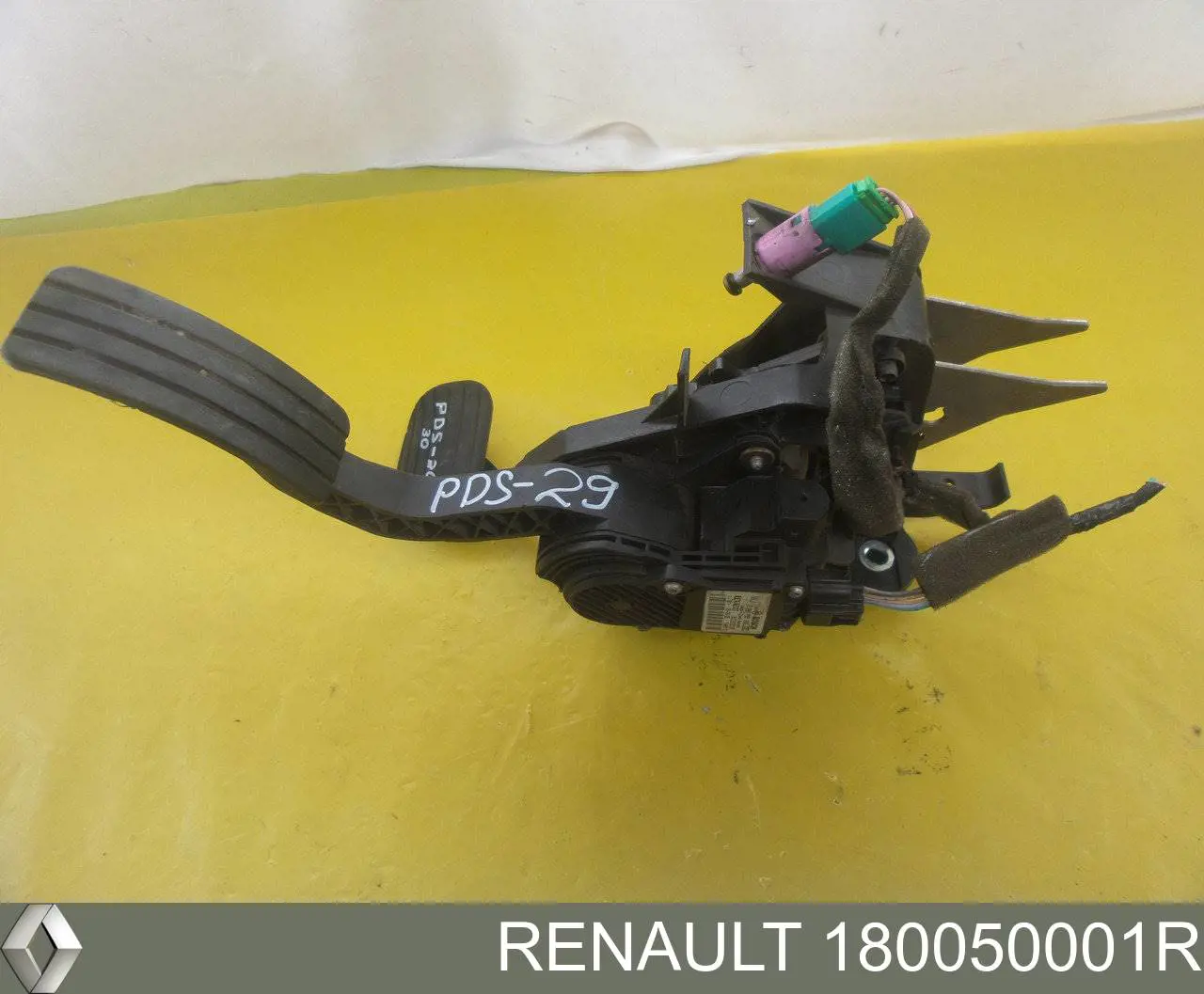 Pedal de gás (de acelerador) Renault (RVI) 180050001R preço, a partir de 45,97 USD