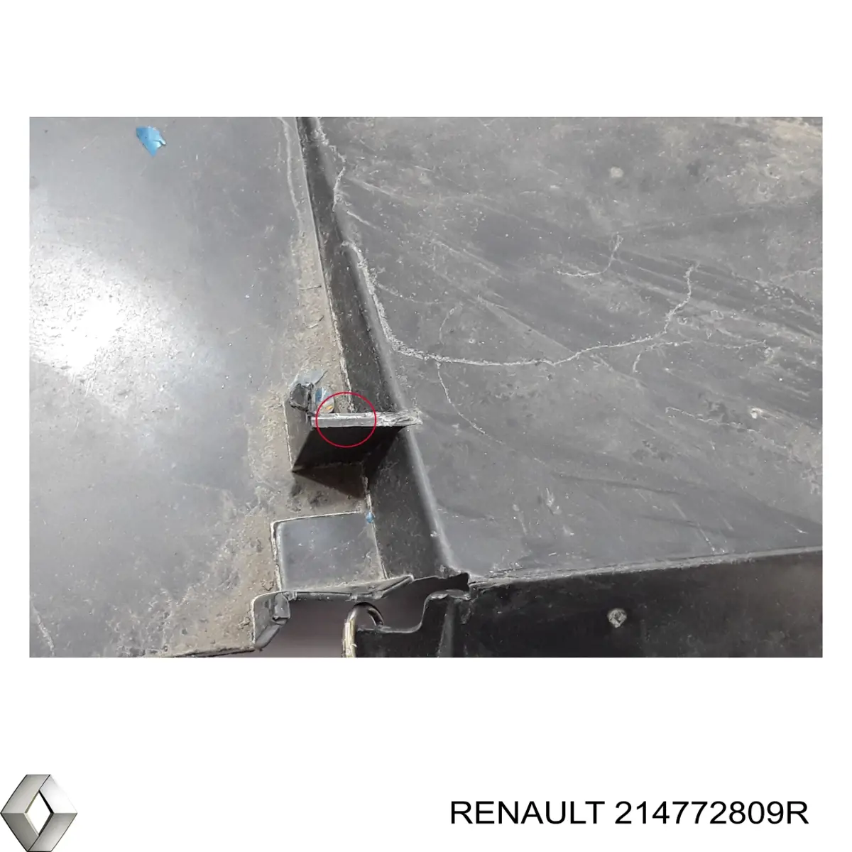 214772809R Renault (RVI) Defletor do pára-choque dianteiro