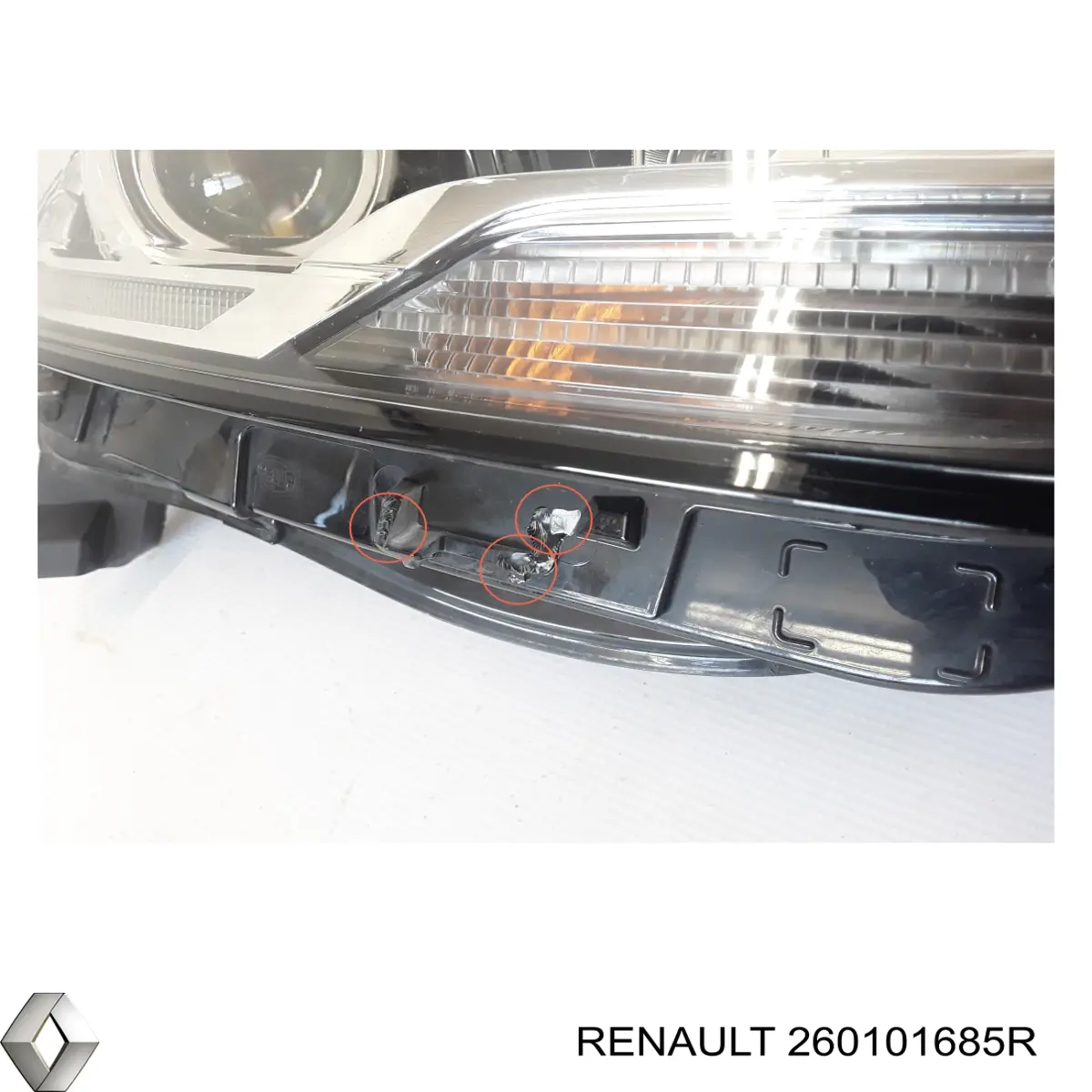 260101685R Renault (RVI) Luz direita