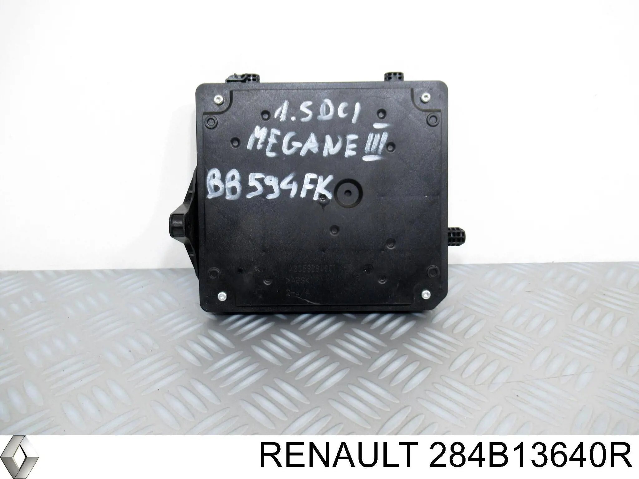 Unidade de conforto Renault (RVI) 284B13640R
