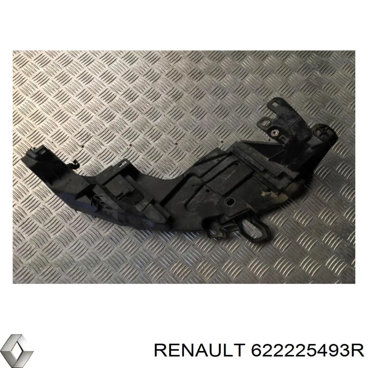 622225493R Renault (RVI) Consola (adaptador) de fixação da luz dianteira direita