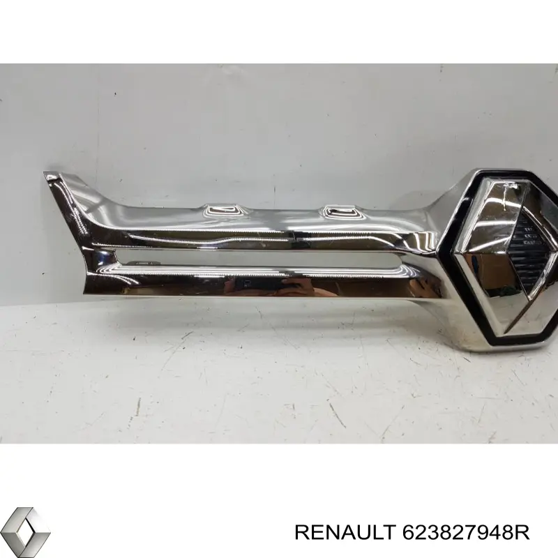 Compre 623827948R Renault (RVI) Placa sobreposta (carcaça) de grelha do radiador