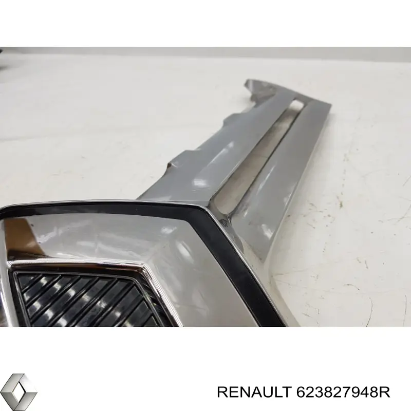 Placa sobreposta (carcaça) de grelha do radiador Renault (RVI) 623827948R preço, a partir de 108,72 USD