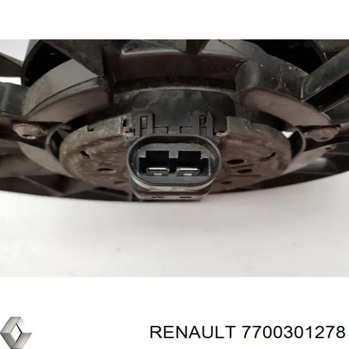 7700301278 Renault (RVI) Difusor do radiador de esfriamento, montado com motor e roda de aletas