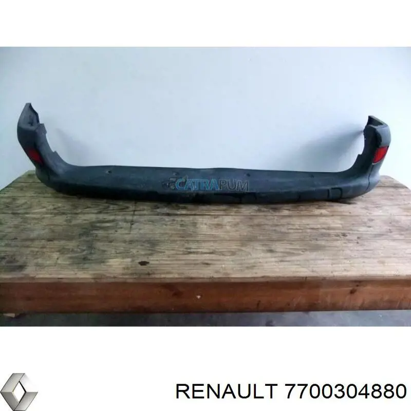 7700304880 Renault (RVI) Pára-choque traseiro