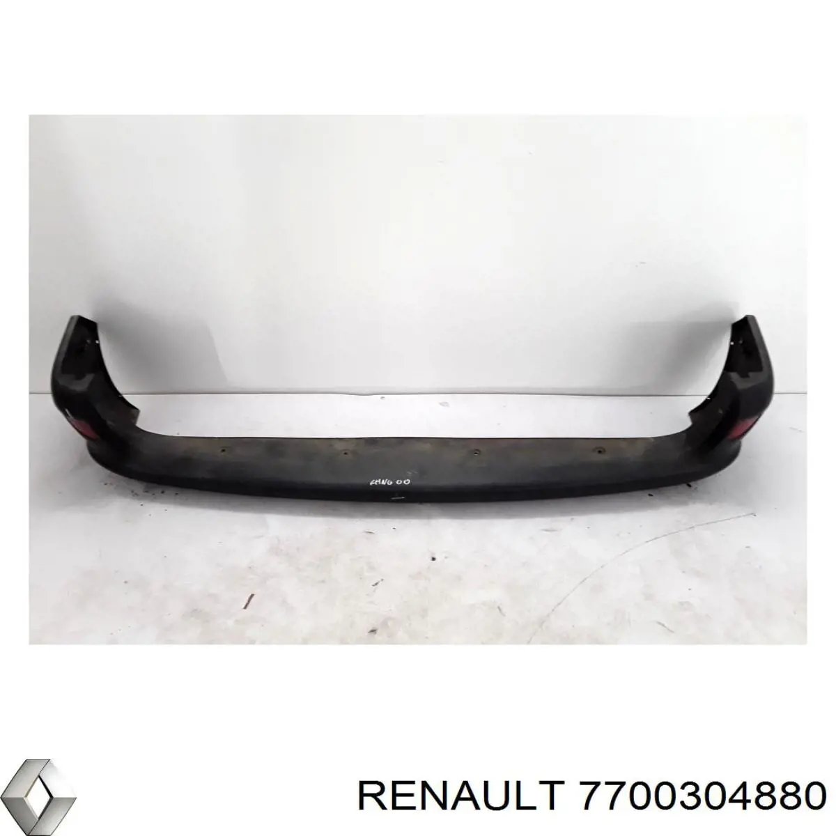 Compre 7700304880 Renault (RVI) Pára-choque traseiro