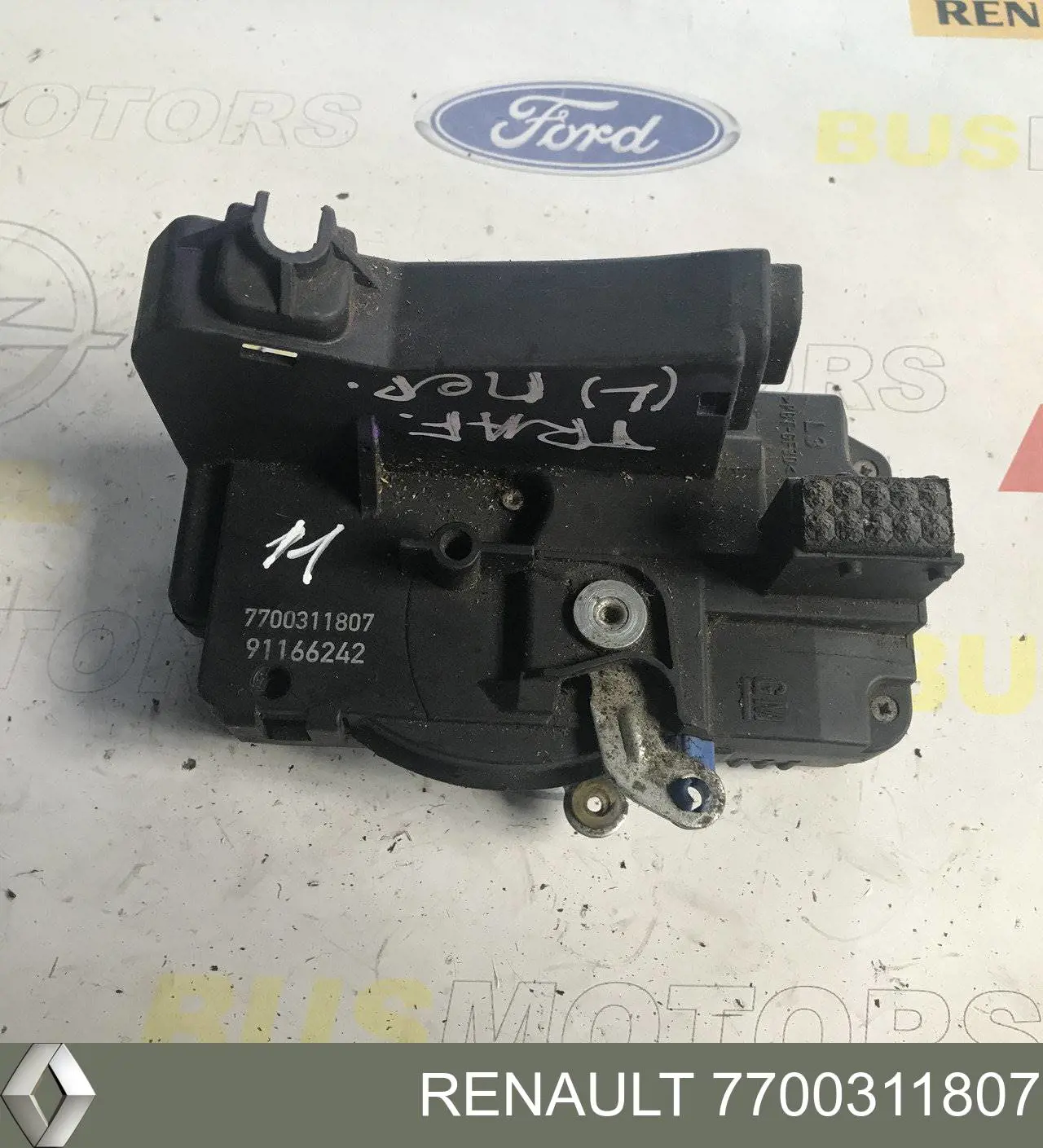 7700311807 Renault (RVI) Fecho da porta dianteira esquerda