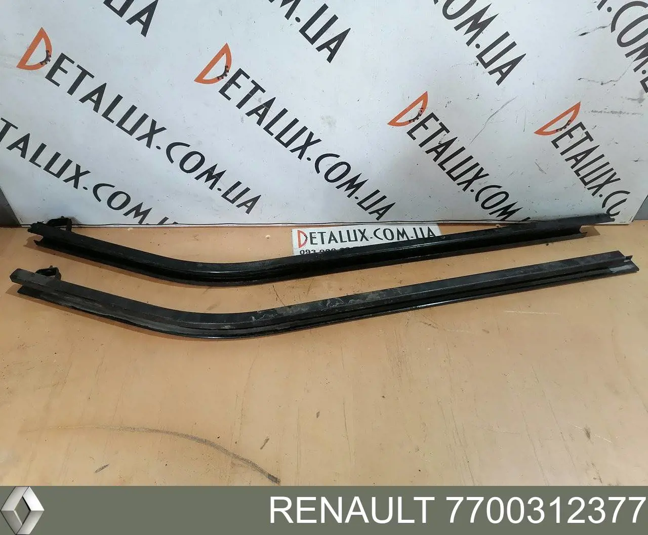 Carril inferior direito de guia da porta deslizante Renault (RVI) 7700312377 preço, a partir de 239,43 USD