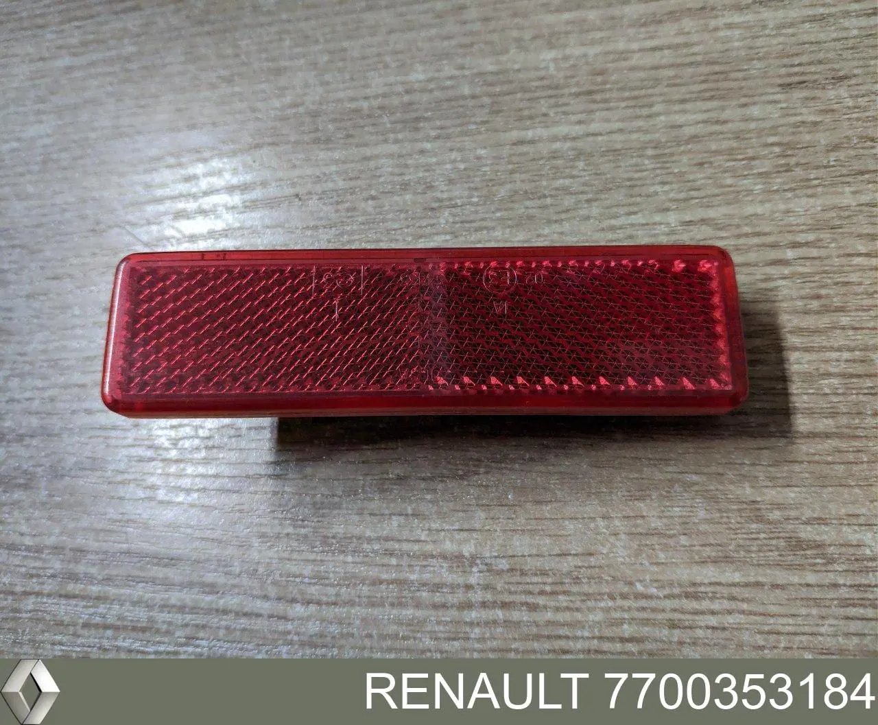 Compre 7700353184 Renault (RVI) Retrorrefletor (refletor) do pára-choque traseiro