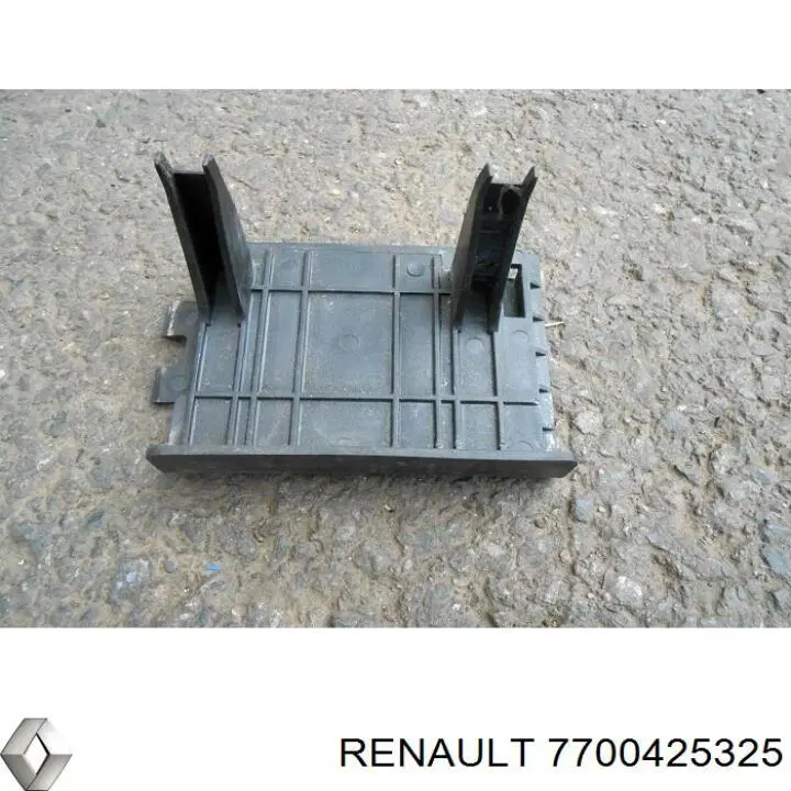 Compre 7700425325 Renault (RVI) Consola do pára-choque dianteiro