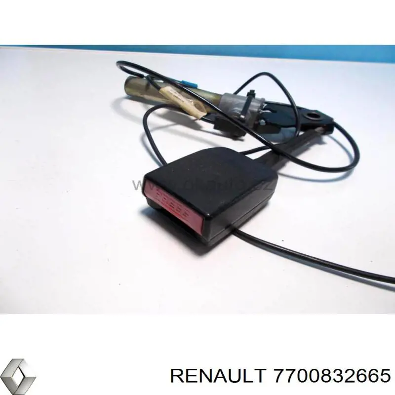 Compre 7700832665 Renault (RVI) Barra (fecho) de fixação da correia de segurança dianteira direita
