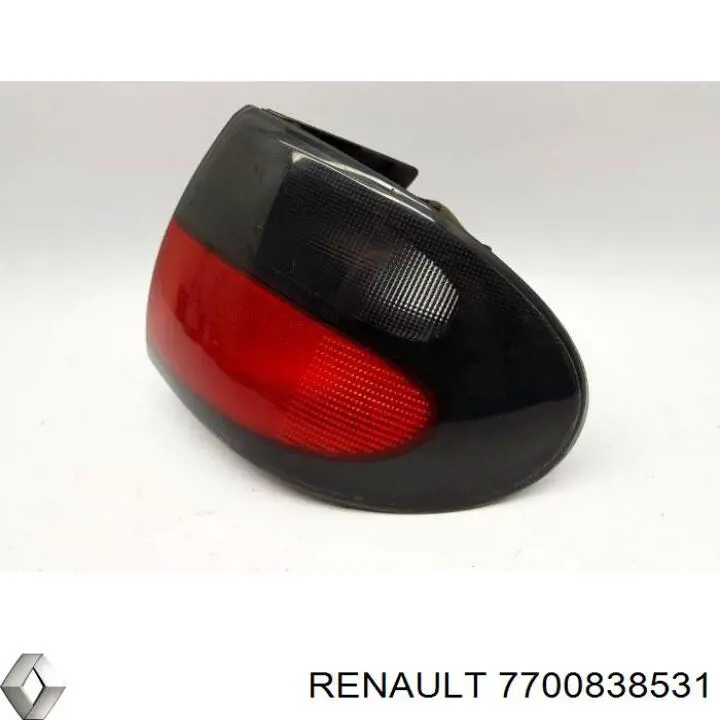 Compre 7700838531 Renault (RVI) Lanterna traseira direita externa
