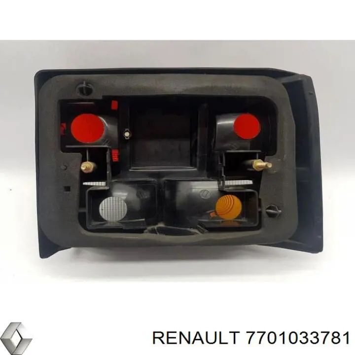 7701033781 Renault (RVI) Lanterna traseira esquerda
