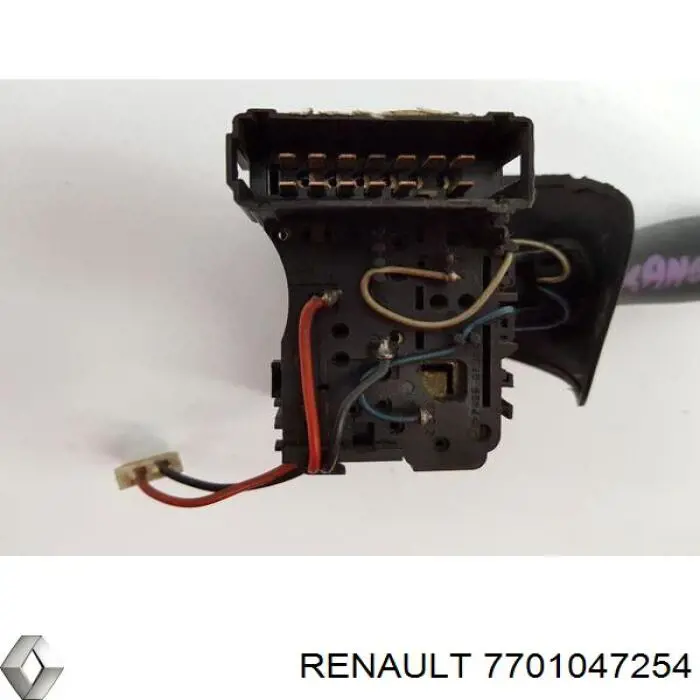 Compre 7701047254 Renault (RVI) Comutador esquerdo instalado na coluna da direção