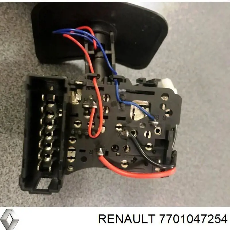 Compre 7701047254 Renault (RVI) Comutador esquerdo instalado na coluna da direção