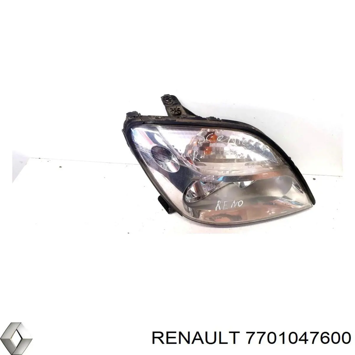 7701047600 Renault (RVI) Luz direita