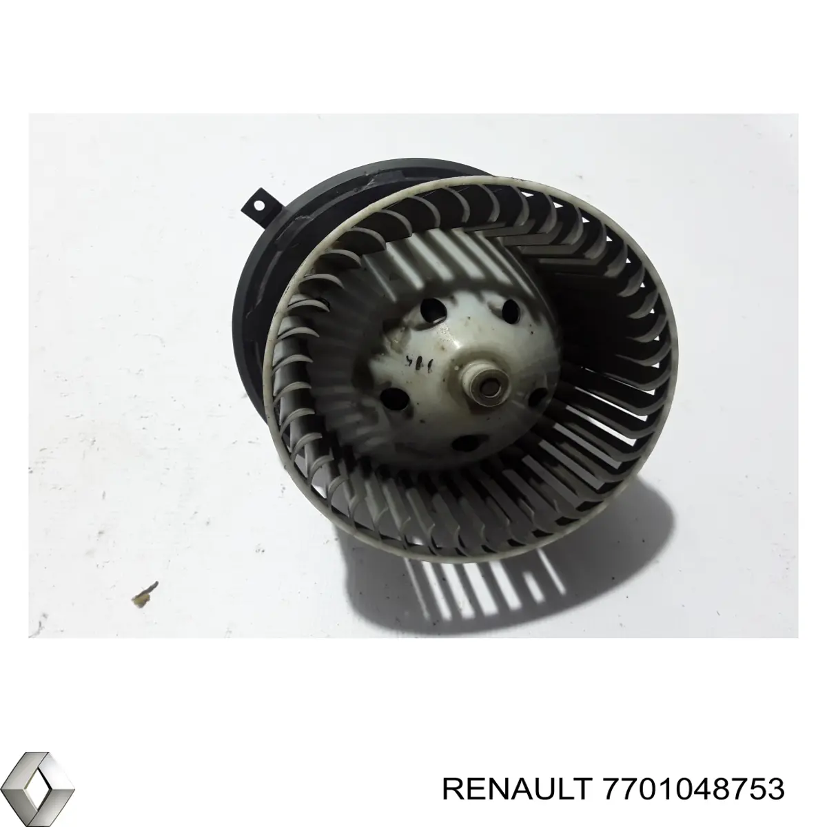Motor de ventilador de forno (de aquecedor de salão) Renault (RVI) 7701048753 preço, a partir de 83,43 USD