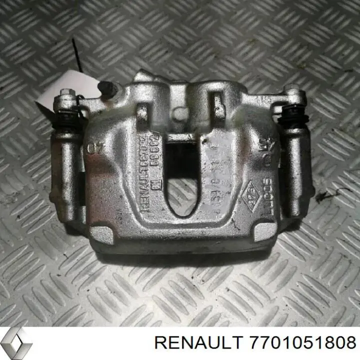 7701051808 Renault (RVI) Suporte do freio dianteiro direito