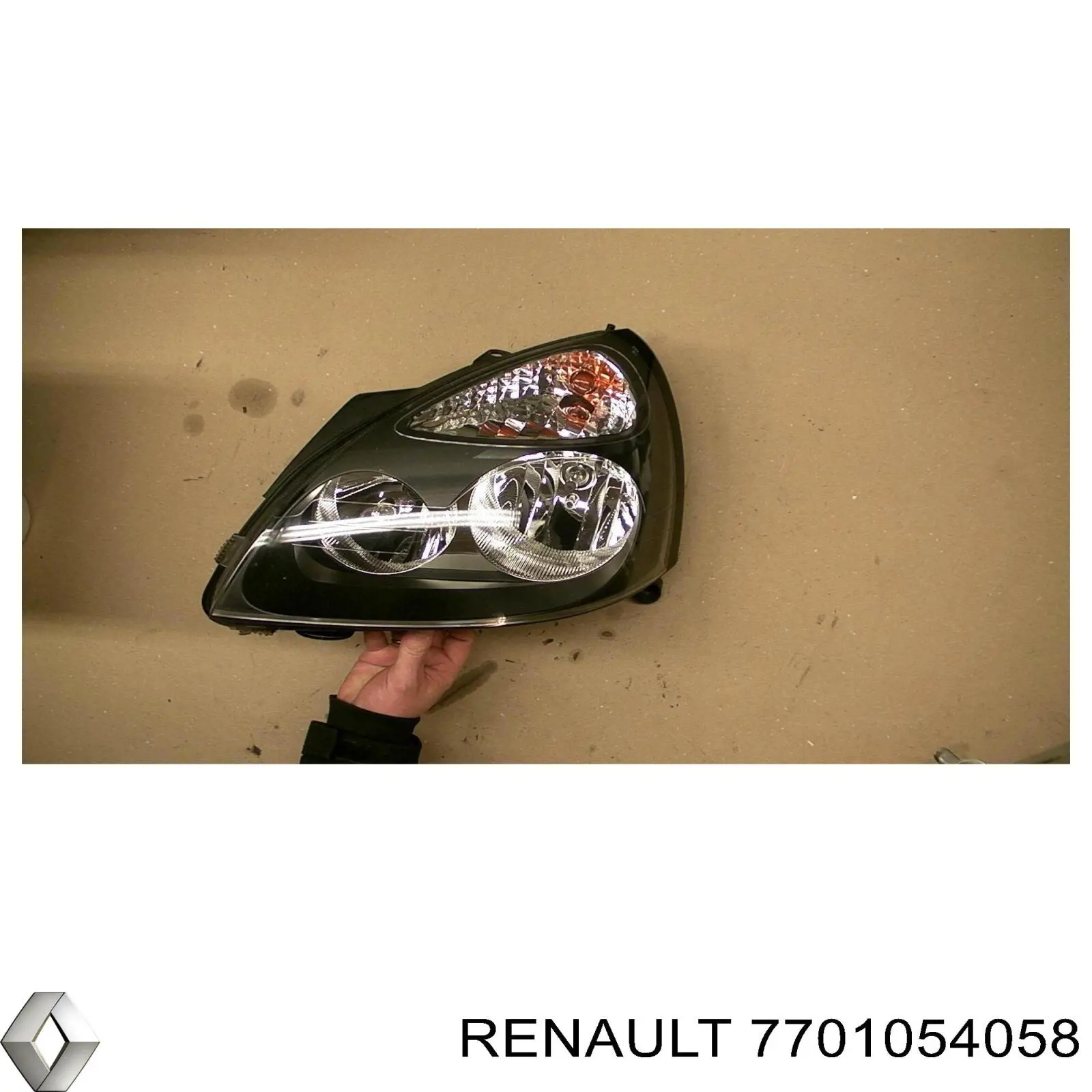 7701054058 Renault (RVI) Luz esquerda