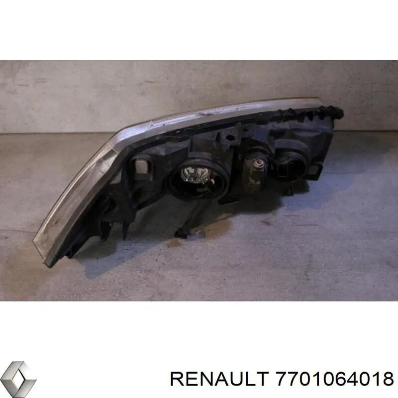 7701064018 Renault (RVI) Luz esquerda