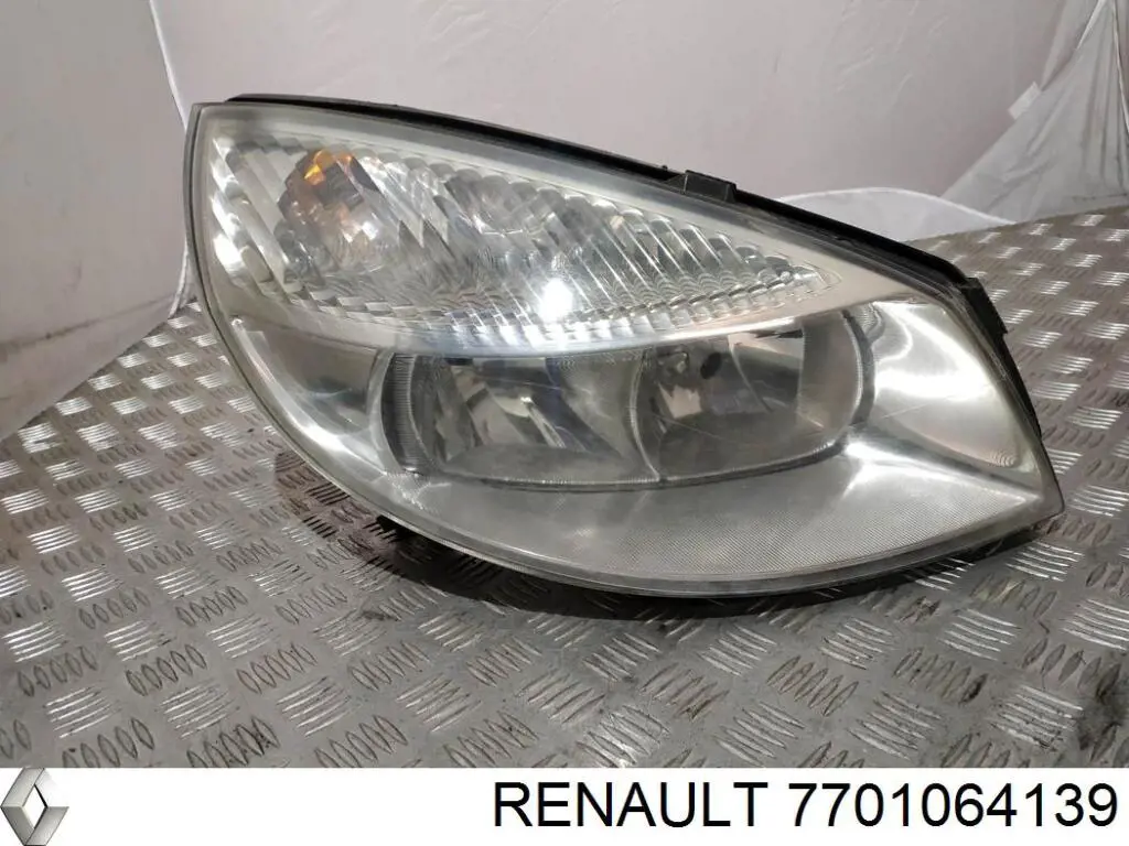 Luz direita Renault (RVI) 7701064139 preço, a partir de 236,66 USD