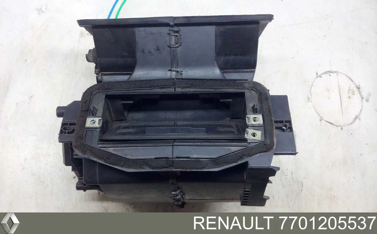 7701205537 Renault (RVI) Caixa de forno montado