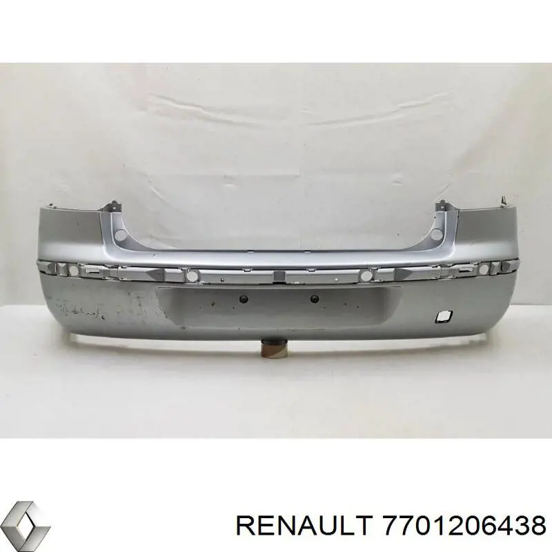 7701206438 Renault (RVI) Pára-choque traseiro