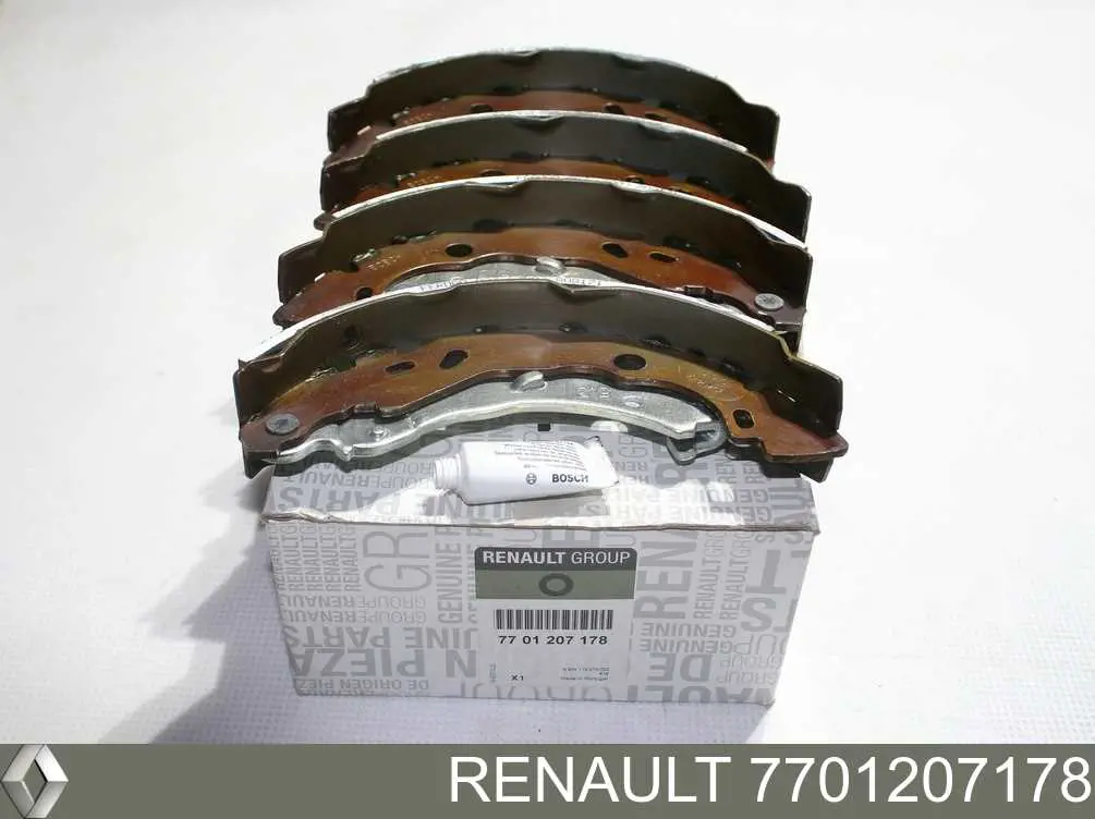 Sapatas do freio traseiras de tambor Renault (RVI) 7701207178 preço, a partir de 26,58 USD