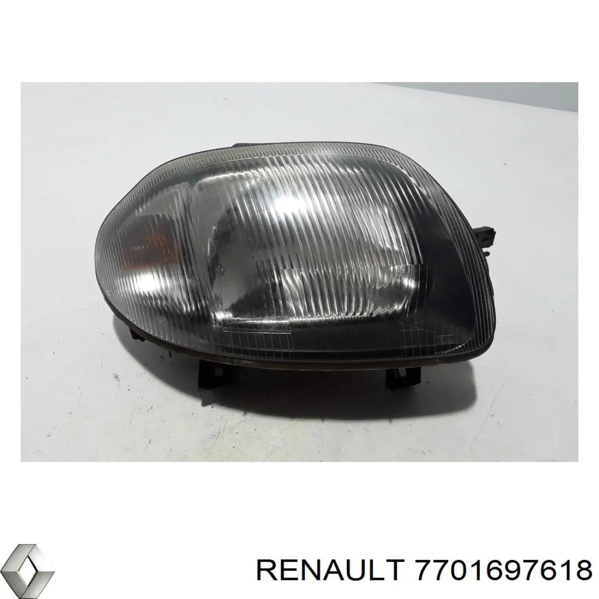 7701697618 Renault (RVI) Luz direita
