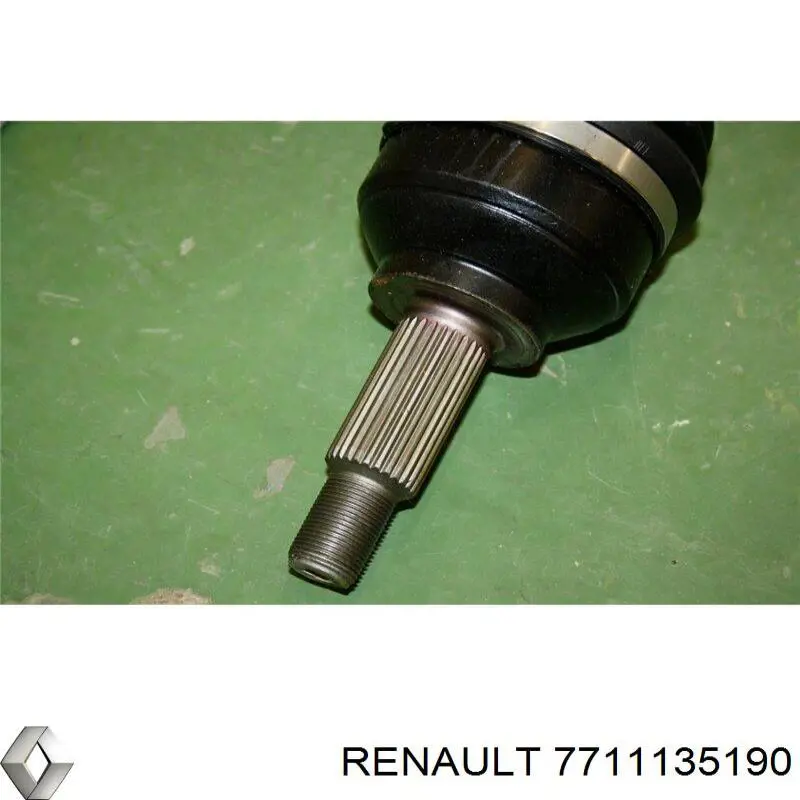Compre 7711135190 Renault (RVI) Semieixo (acionador) dianteiro direito