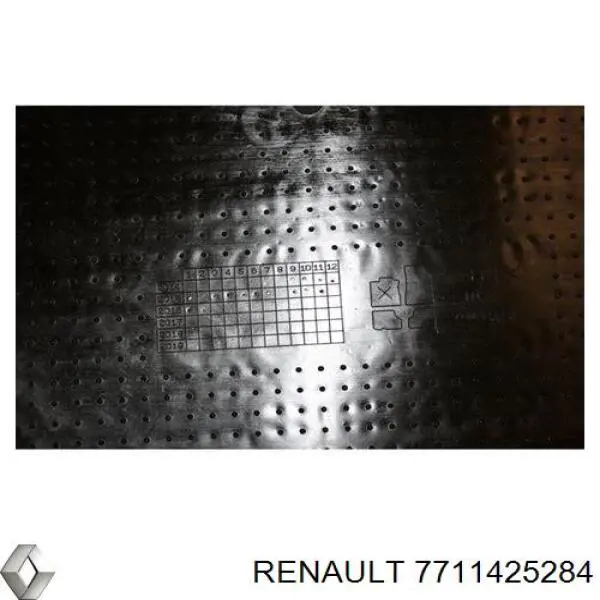 Compre 7711425284 Renault (RVI) Tapetes dianteiros + traseiros, kit