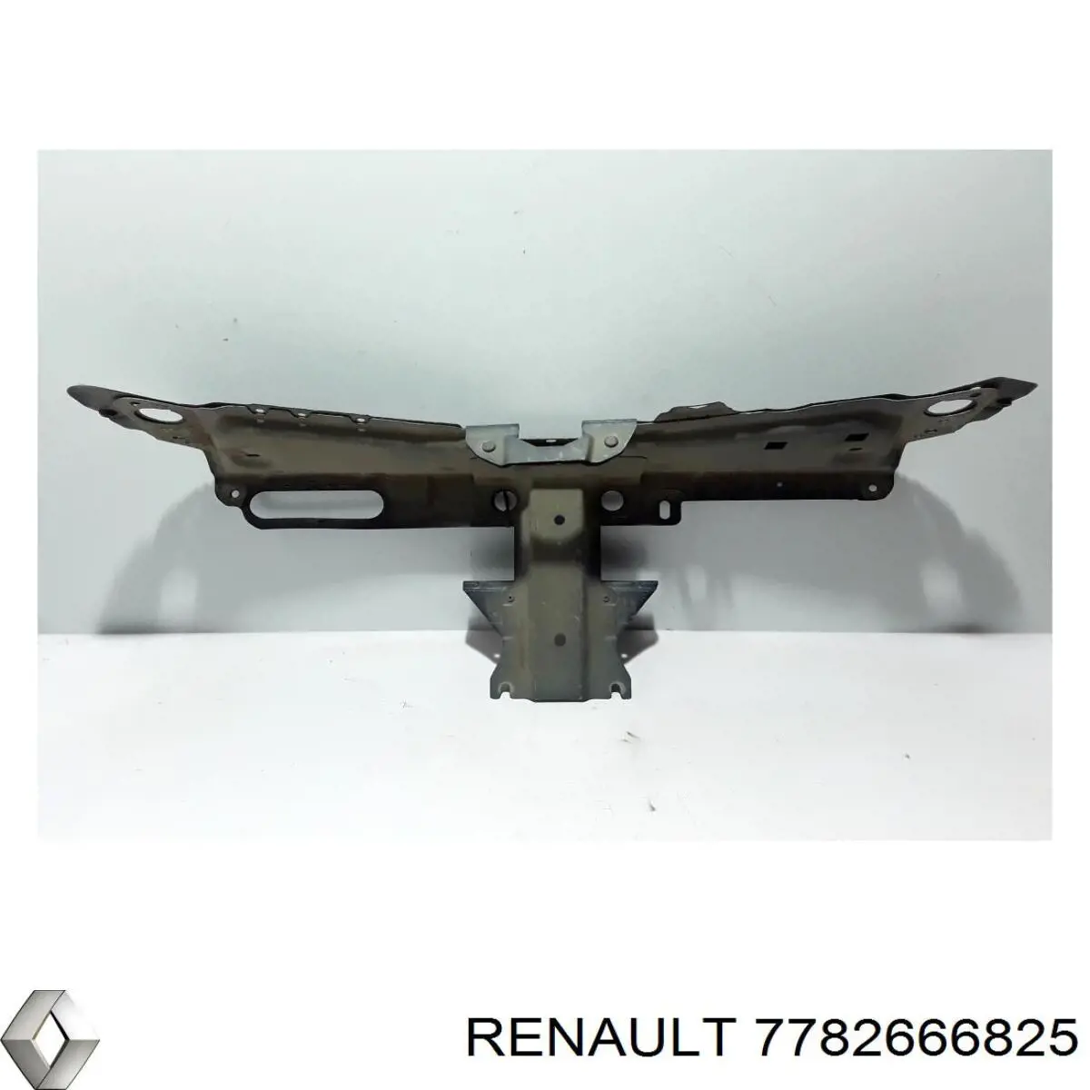 Compre 7782666825 Renault (RVI) Suporte superior do radiador (painel de montagem de fixação das luzes)