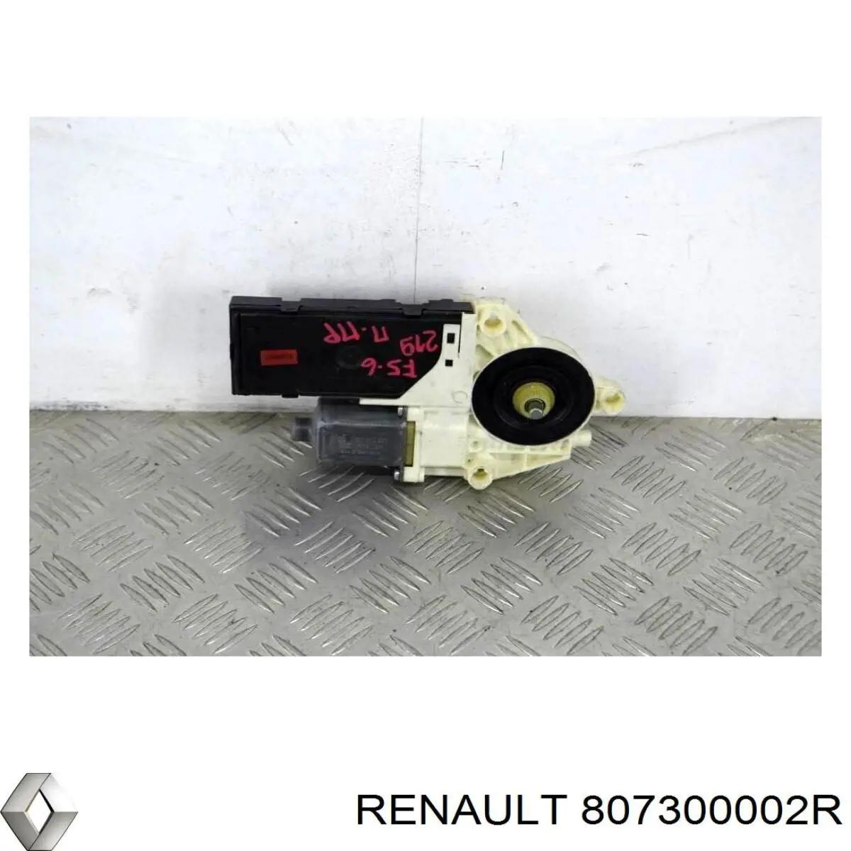 807300002R Renault (RVI) Motor de acionamento de vidro da porta dianteira direita