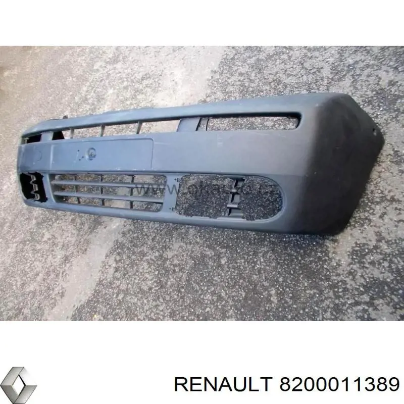 Pára-choque dianteiro 8200011389 Renault (RVI)