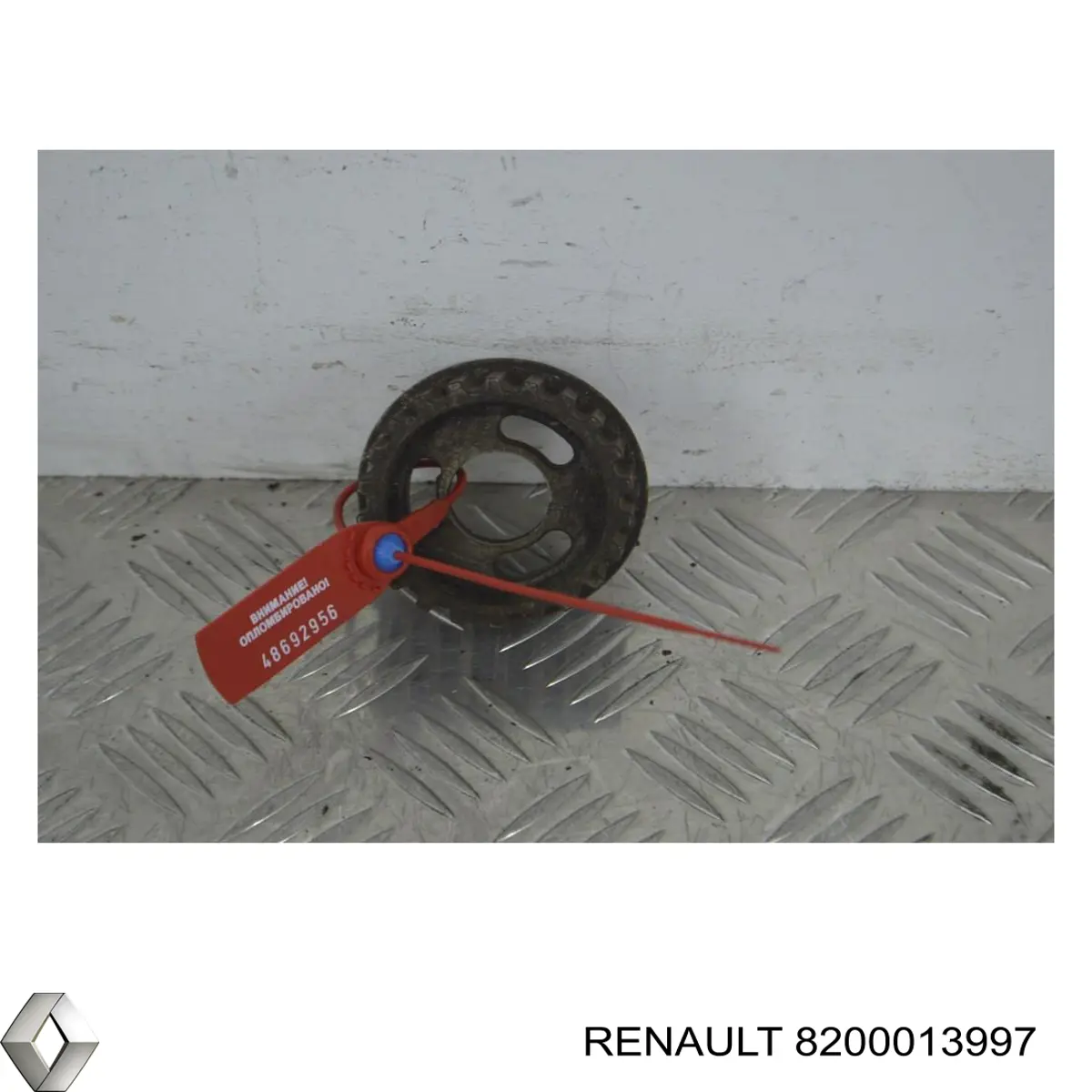 Engrenagem de cadeia da roda dentada da árvore distribuidora de motor Renault (RVI) 8200013997 preço, a partir de 63,41 USD