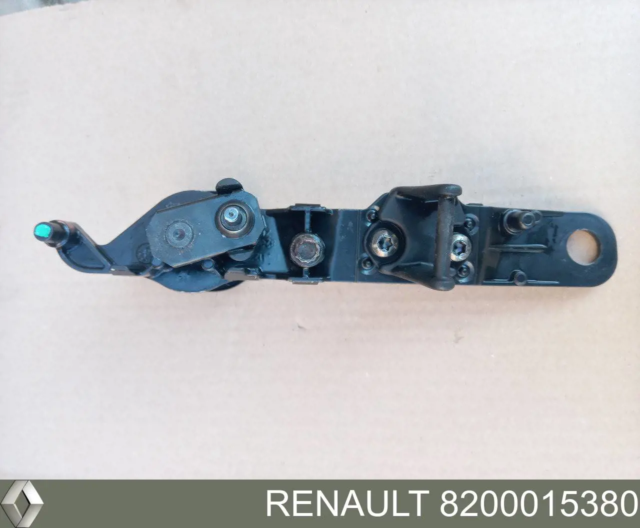 Mecanismo de limpador pára-brisas de vidro traseiro Renault (RVI) 8200015380 preço, a partir de 397,78 USD