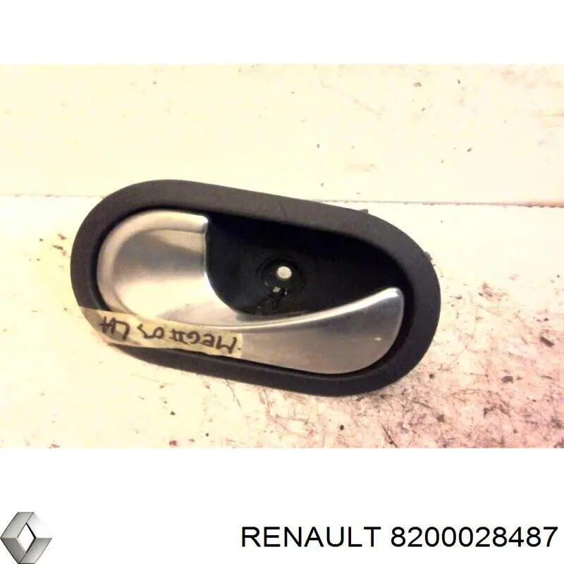 8200028487 Renault (RVI) Maçaneta interna dianteira/traseira da porta esquerda