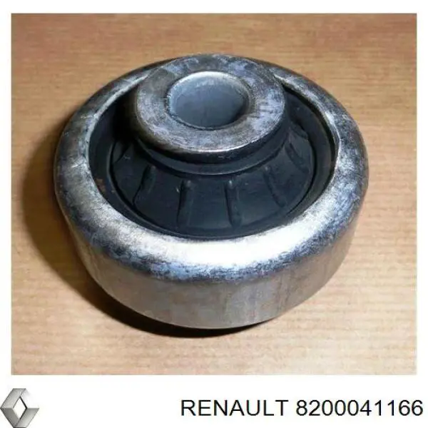 Compre 8200041166 Renault (RVI) Bloco silencioso dianteiro do braço oscilante inferior