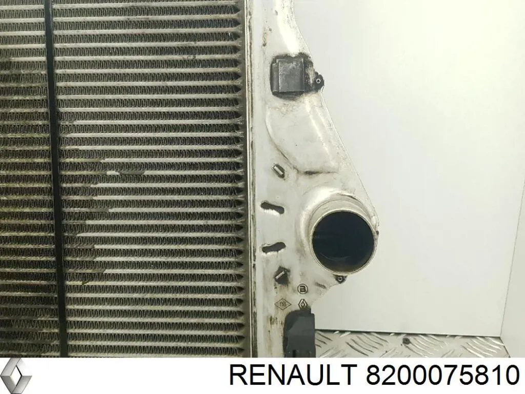 8200075810 Renault (RVI) Radiador de intercooler