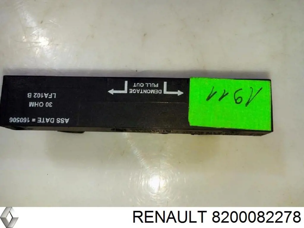 Compre 8200082278 Renault (RVI) Antena KESSY