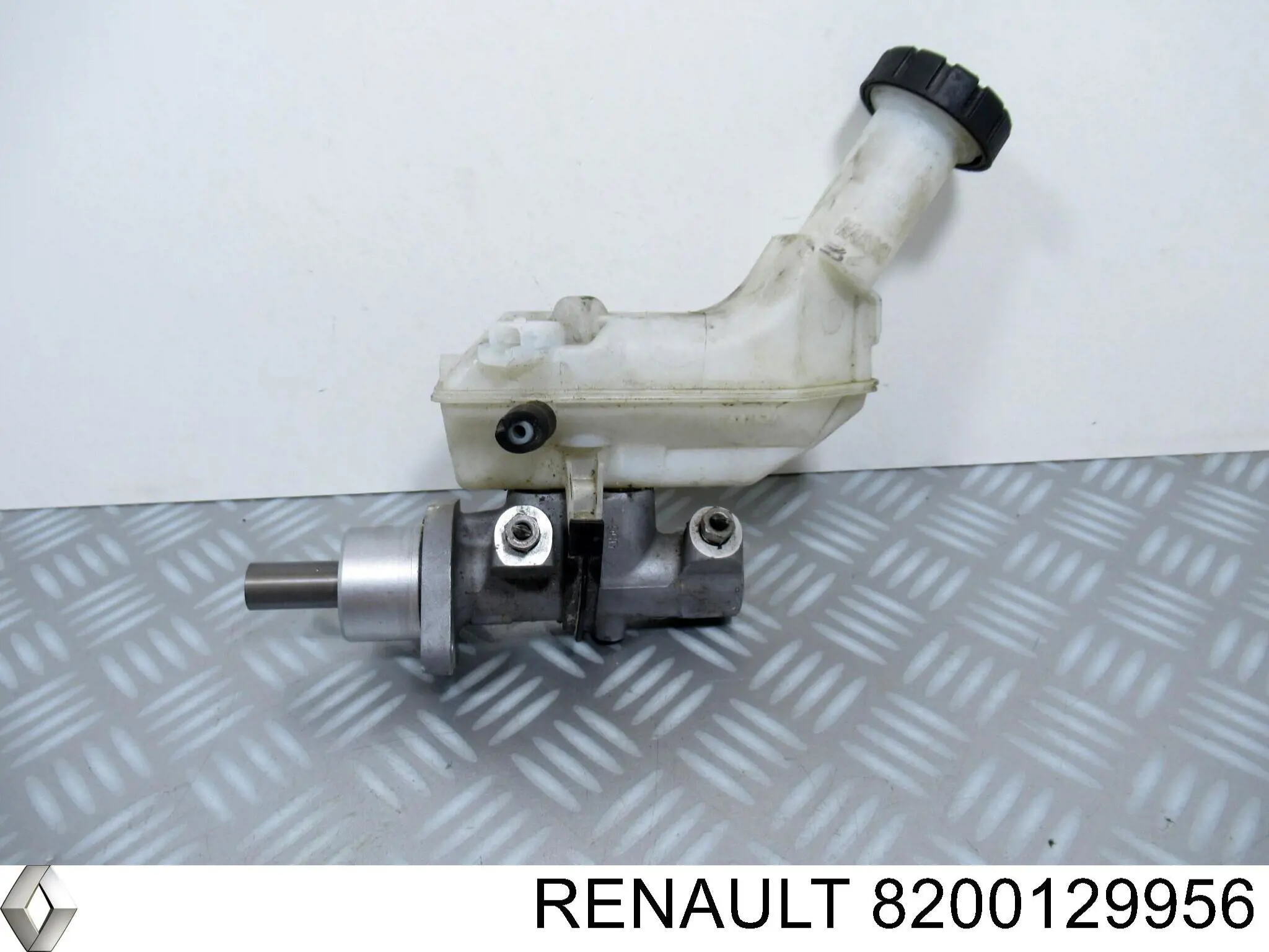 8200129956 Renault (RVI) Tanque de cilindro mestre do freio (de fluido de freio)