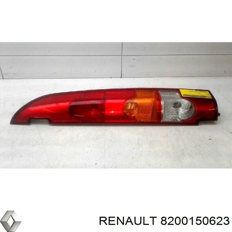 8200150623 Renault (RVI) Lanterna traseira esquerda